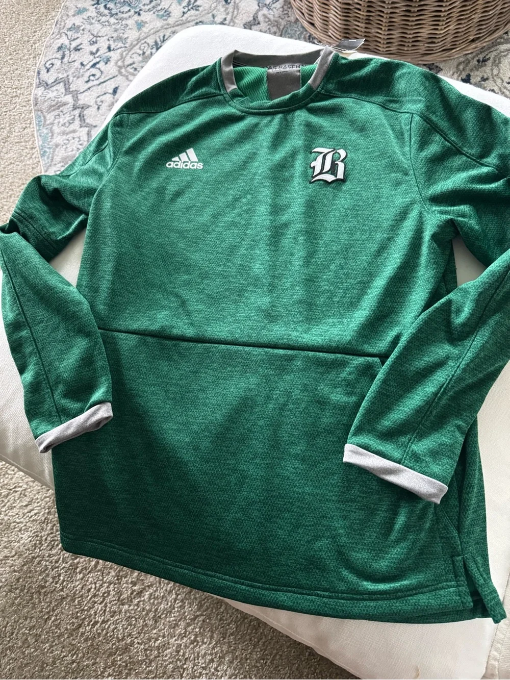 ND adidas men’s baseball crewneck NWT